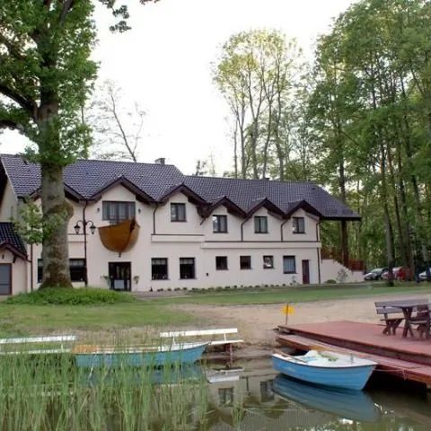 PORTUS Ośrodek szkoleniowo-rekreacyjny Lubasz