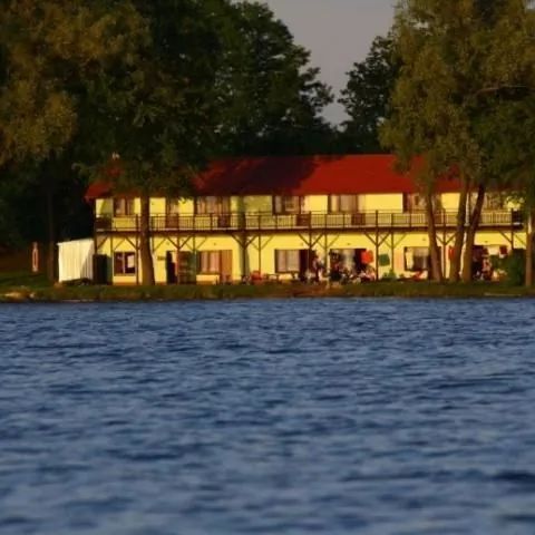 Centrum Rekreacyjno-Wypoczynkowe 