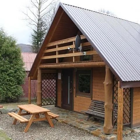 Chatki Solina. Bobrówka Uherce Mineralne