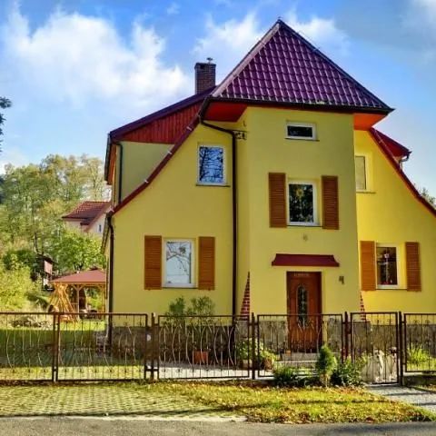 Willa Hania Lądek-Zdrój1