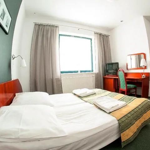 EDEN Hotel Rzgów