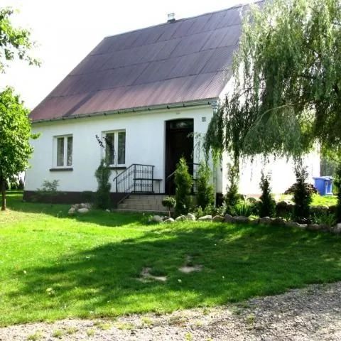 Przytulny domek wiejski. Korytnica