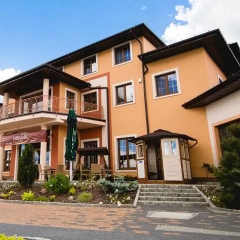 HOTEL *** AMBASADA Krobia