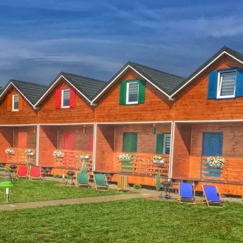 Ośrodek Kolorowe Domki Jezierzany