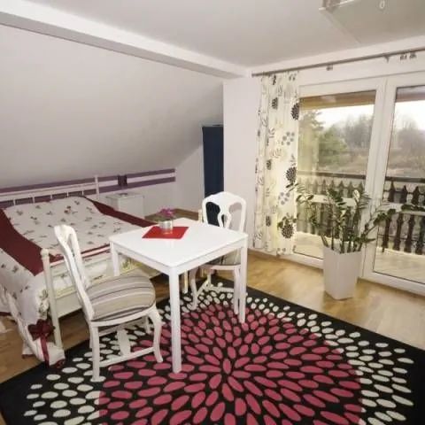 Pokoje Gościnne MAGNOLIA Biecz