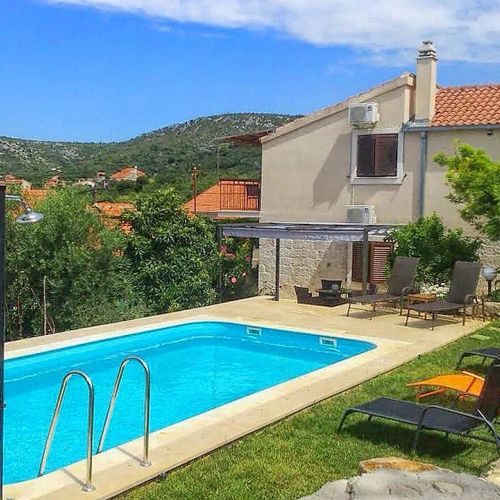 Family Friendly House With A Swimming Pool Vinišće, Trogir - 7510 Vinišće