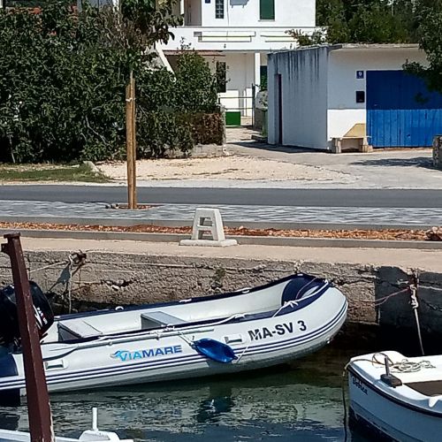 Beachfront House With Hot TubVinišće, Trogir - 14704 Vinišće – Vinišće, Chorwacja
