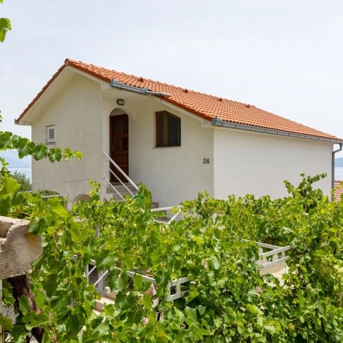 Apartments By The Sea Pisak, Omiš - 15177 Pisak