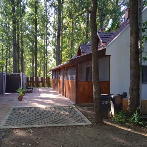 Eszkinor Apartmanok Tiszafüred – Tiszafüred, Węgry