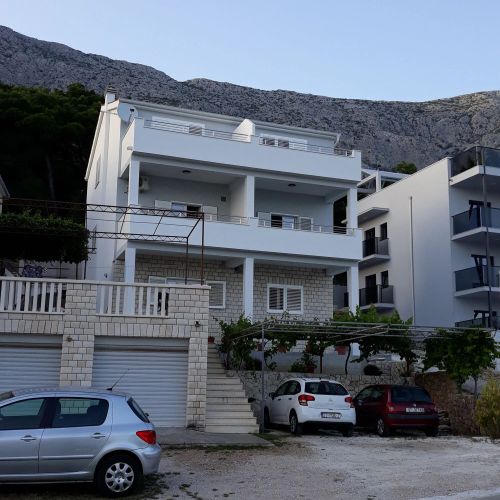 Apartments With Parking Space Medići, Omiš - 1045 Medići – Medići, Croația