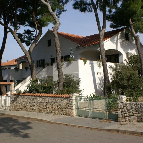 Apartments By The Sea Mirca, Brač - 2902 Mirca