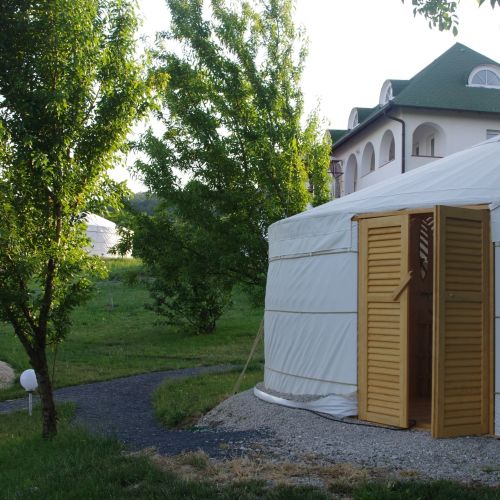 Jurta Hotel Balatongyörök – Balatongyörök, Ungaria
