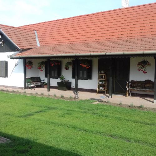  Szívünk Csücske Vendégház Sarud