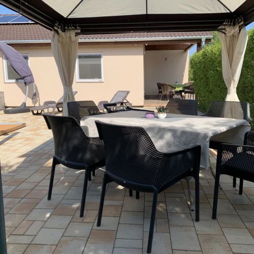 Fullhouse Apartmanház Zamárdi – Zamárdi, Ungaria