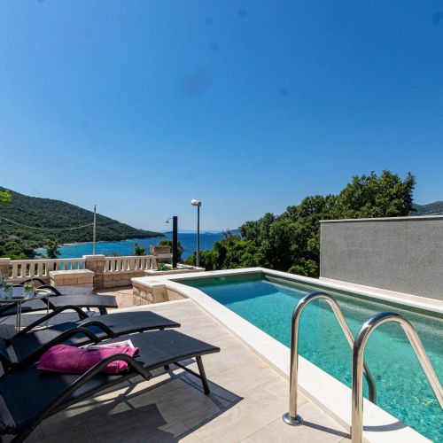 Apartmanok A Tenger Mellett Medencével Tri Zala Korcula - 558 Tri Žala