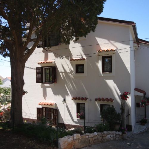Apartments And Rooms With Parking Space Ćunski, Lošinj - 2498 Ćunski