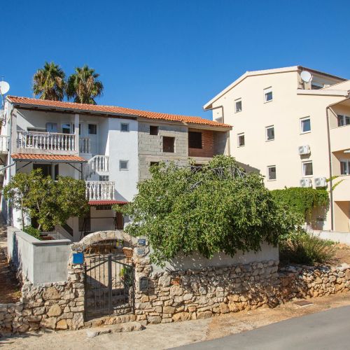Apartments By The Sea Milna, Vis - 8895 Milna