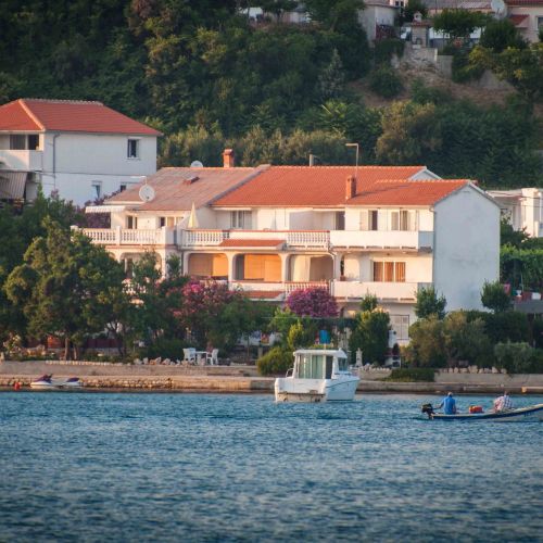 Apartments By The Sea Kampor, Rab - 15310 Kampor – Kampor, Croația
