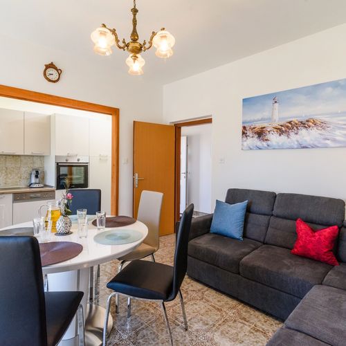 Apartmanok Parkolóhellyel Kastel Kambelovac, Kastela - 15480 Kaštel Kambelovac