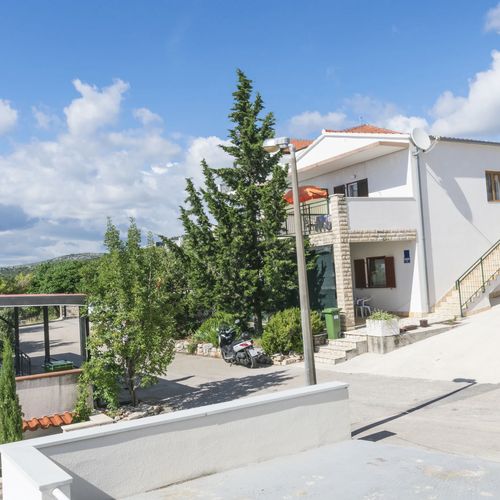 Apartments Ksenija Primosten
