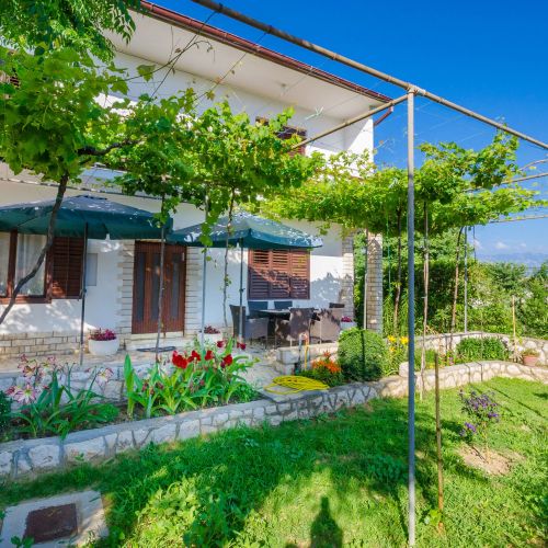 Apartments Marija i Lino Lopar