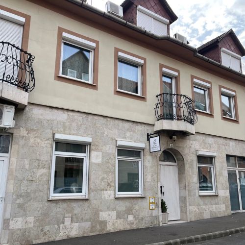 Pacsirta Apartmanház Eger – Eger, Ungaria