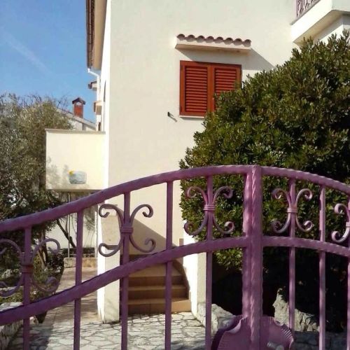 Apartments With Parking Space Cres - 12609
