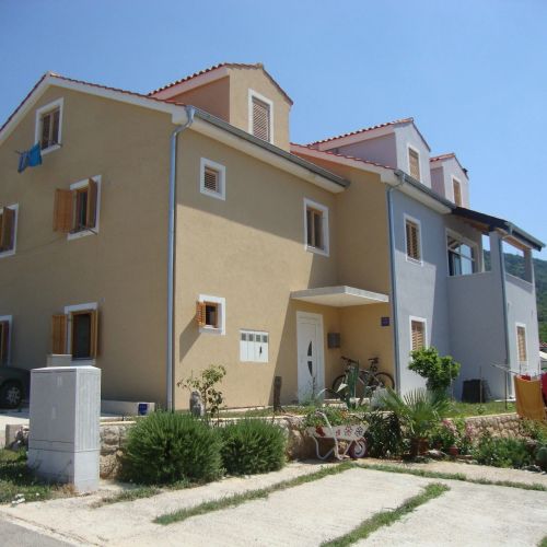 Apartments With Parking Space Cres - 15672