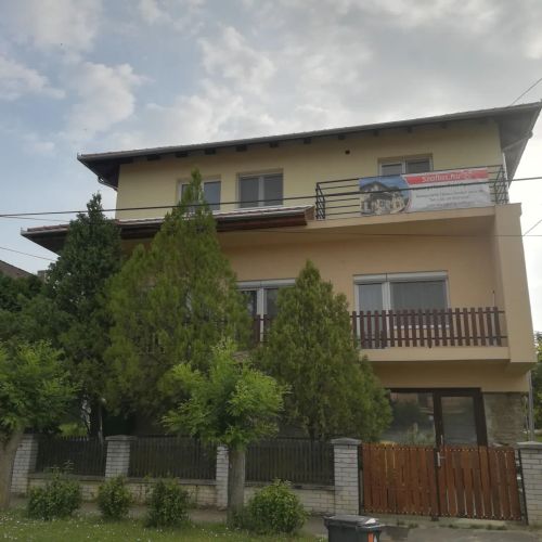 Luxury Home Frici Apartman Balatonlelle – Balatonlelle, Ungaria