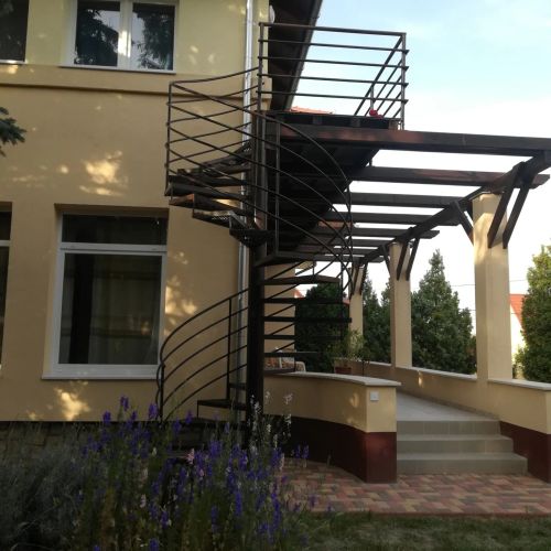 Luxury Home Frici Apartman Balatonlelle – Balatonlelle, Ungaria