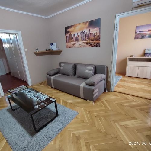 Startpont Apartman  Pécs