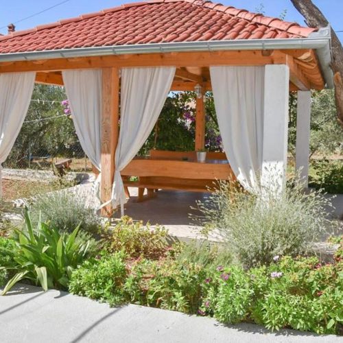 Apartment Dino Biograd na Moru