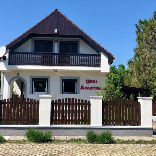 Geri Apartman Mezőkövesd