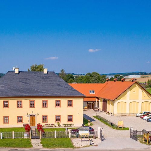 PENZION NA FAŘE Dubenec