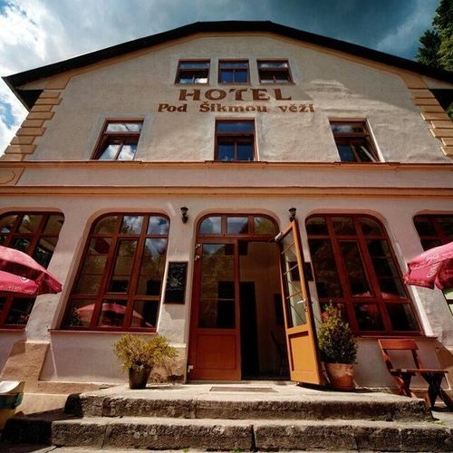 Hotel Pod šikmou věží Holín – Holín, Republica Cehă