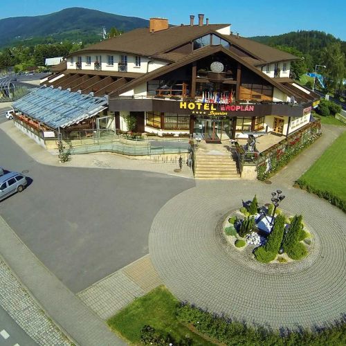 Hotel EROPLÁN Superior Rožnov pod Radhoštěm