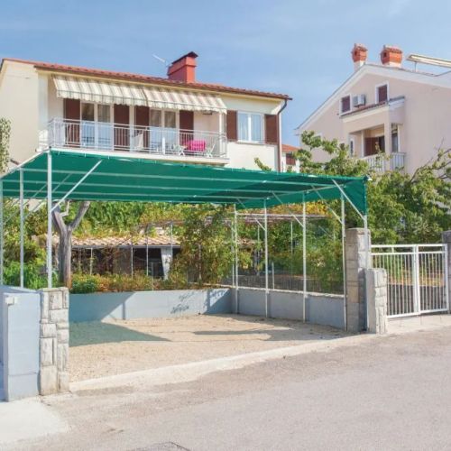 Apartments Nikola Punat