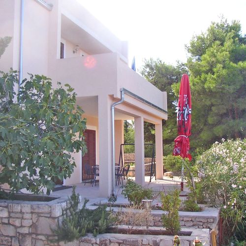 Apartments Rina Primosten