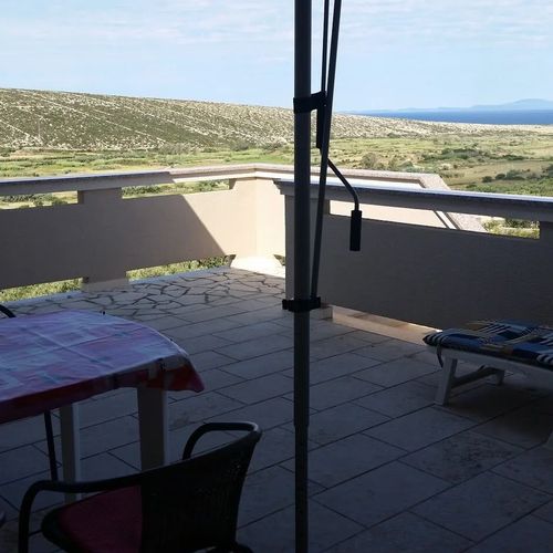 Apartmanok Parkolóhellyel Kolan, Pag - 16482 Kolan
