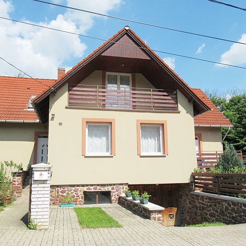 Béres Panorámás Nyaralóház Balatonederics