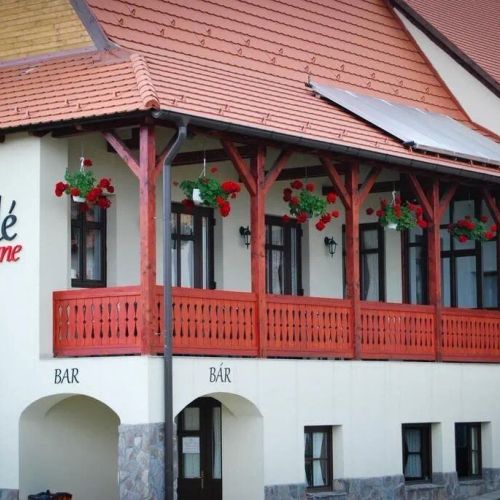 Pensiunea Amadé Siculeni – Comuna Siculeni, România