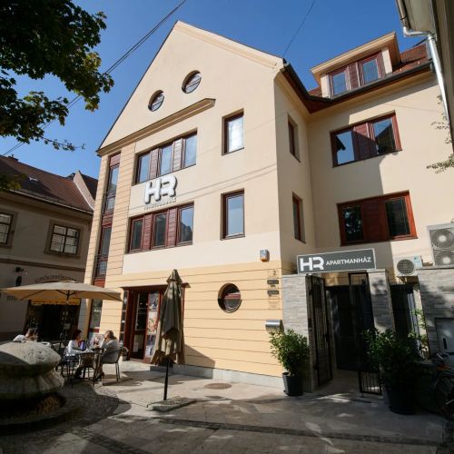 HR Apartmanház Eger – Eger, Ungaria