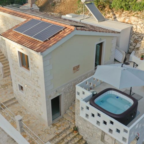 Secluded Fisherman's Cottage Cove Prapratna - Prapatna, Brač - 17608 Prapatna