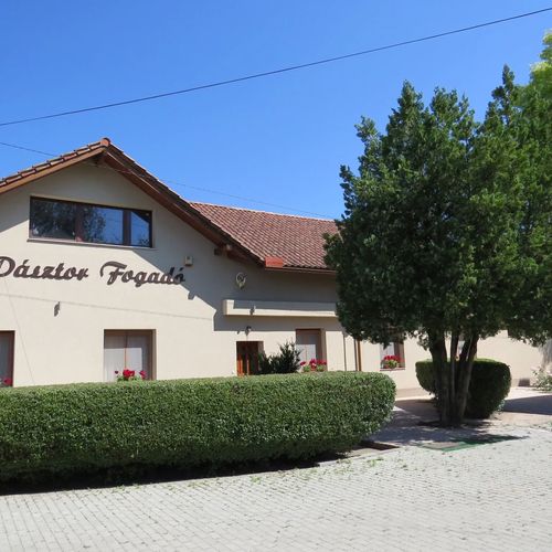 Pásztor Fogadó és Apartman Martfű