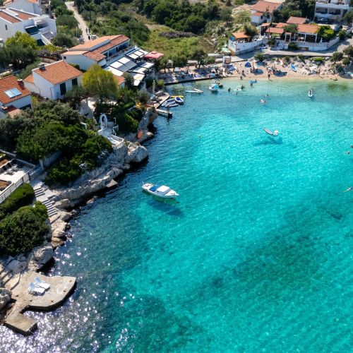 Beachfront Family-friendly House With Hot Tub Kanica, Rogoznica - 16304 Kanica – Kanica, Chorwacja
