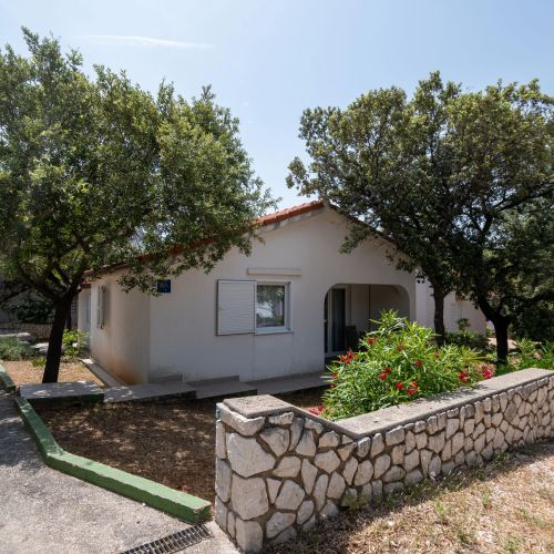 Apartments With Parking Space Mandre, Pag - 16836 Mandre