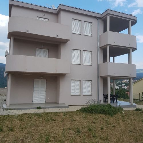 Apartmanok Parkolóhellyel Novi Vinodolski - 16998