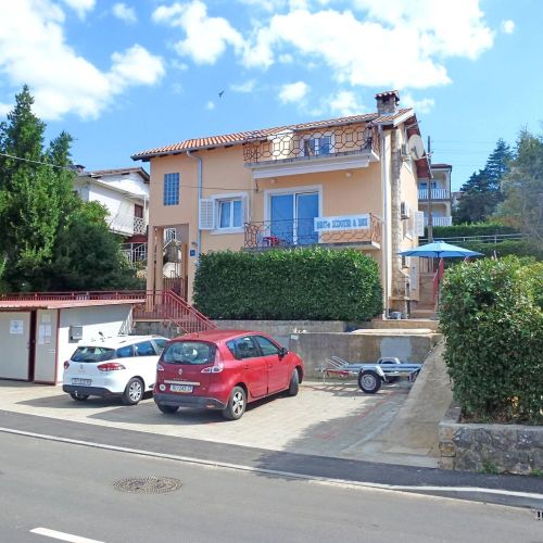 Apartments Karina Njivice Krk