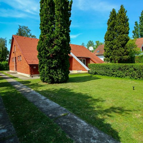 103 - Ikerfél Nyaraló Balatonszárszó