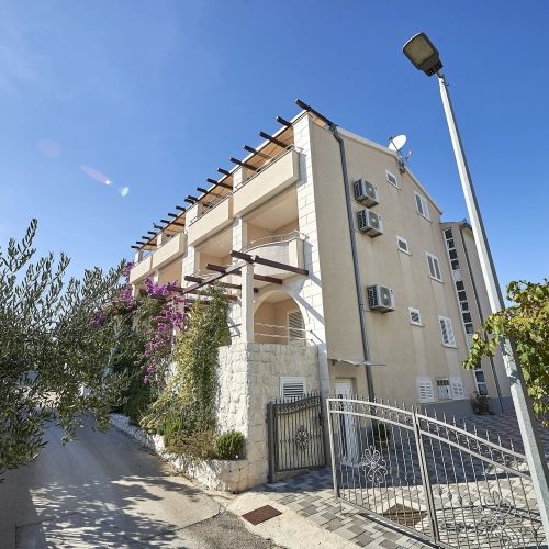 Apartments With Parking Space Mavarštica, Čiovo - 17803 Mavarštica – Mavarštica, Croația